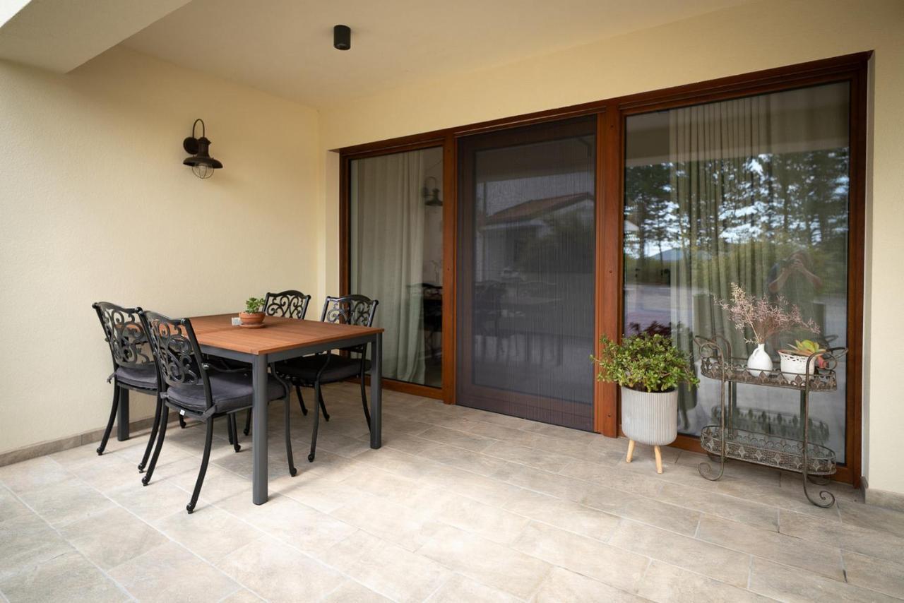 Apartments Kras 24 With Pool 세자나 외부 사진