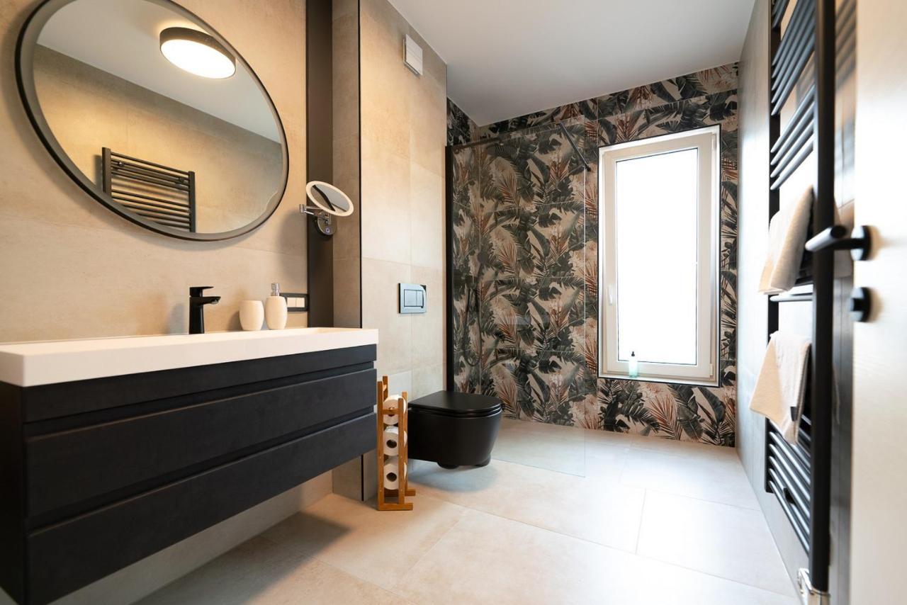 Apartments Kras 24 With Pool 세자나 외부 사진