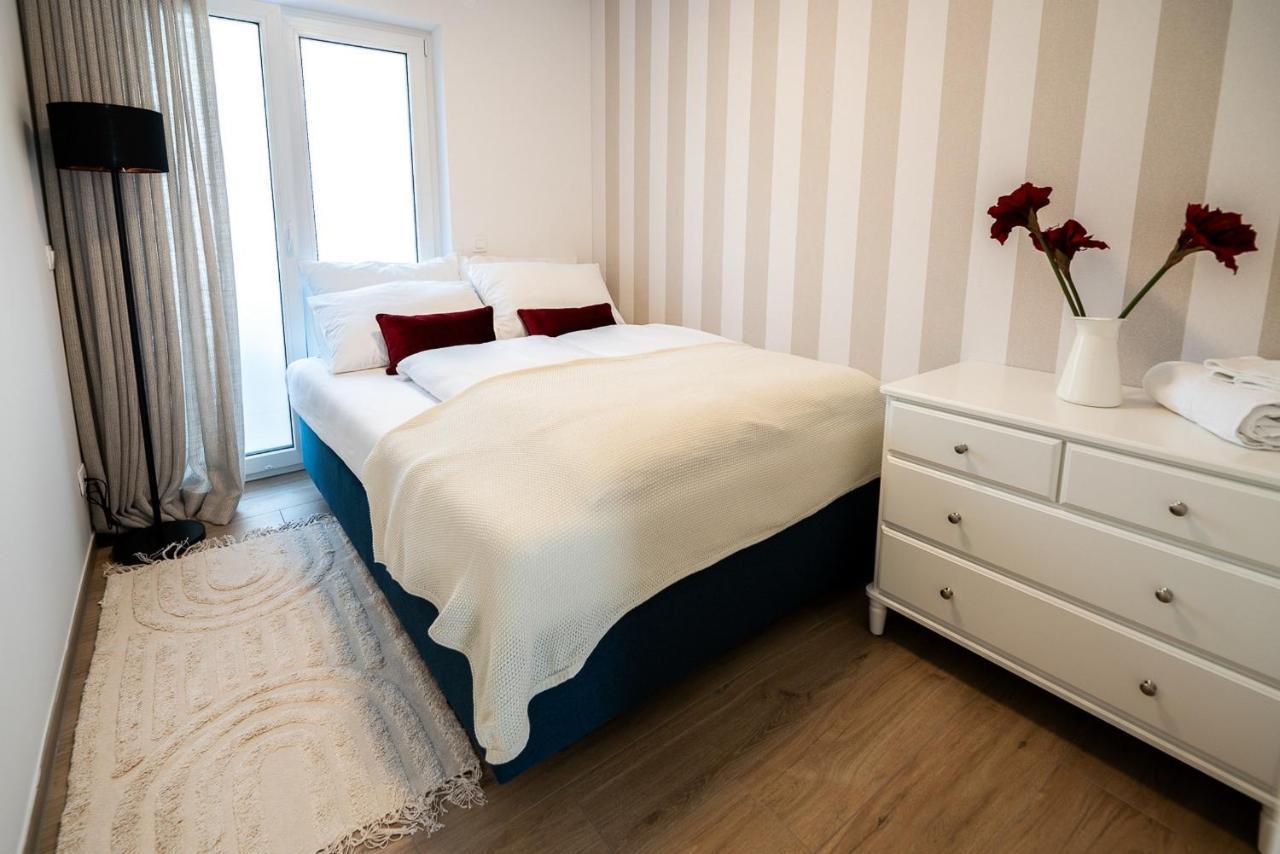 Apartments Kras 24 With Pool 세자나 외부 사진