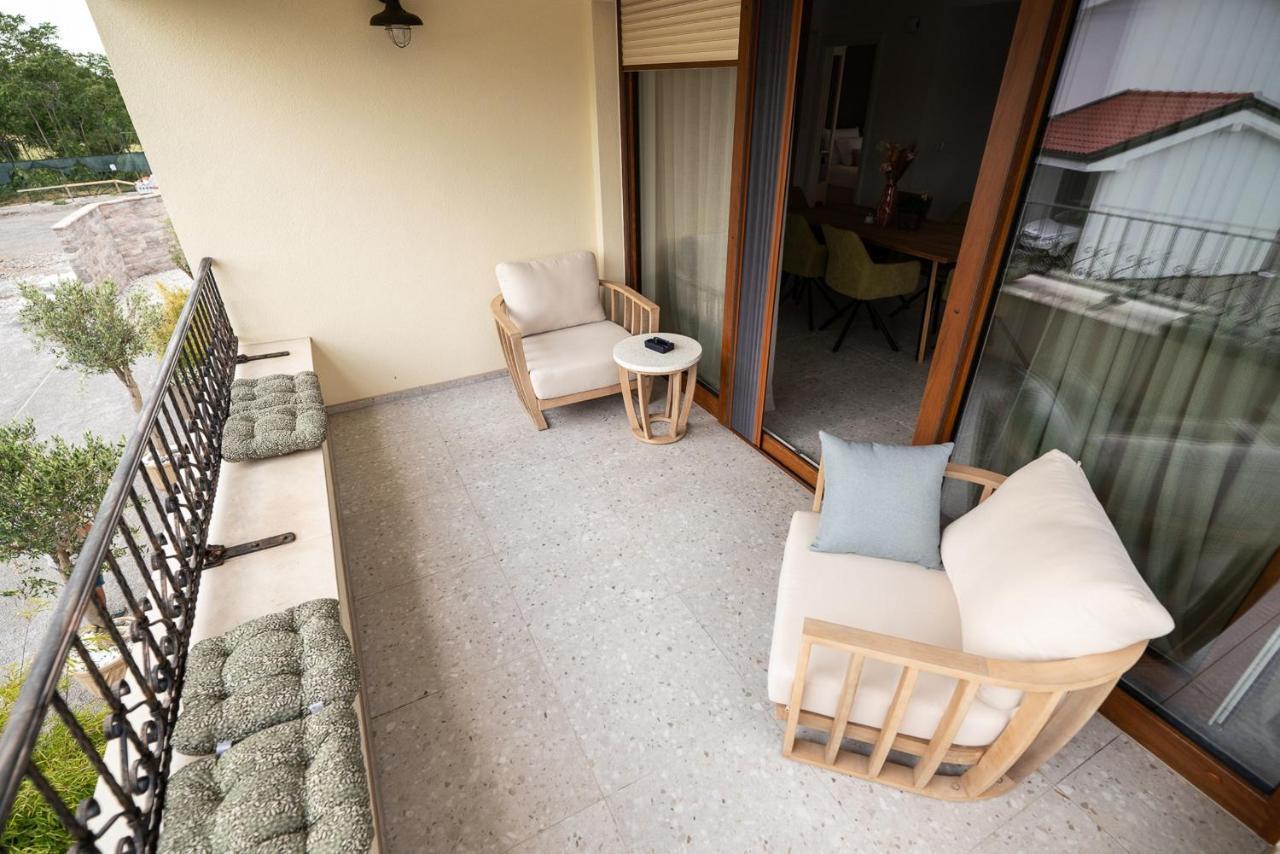 Apartments Kras 24 With Pool 세자나 외부 사진